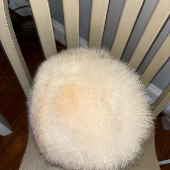 Goudchaux Maison Blanche Cream Fur Hat. Vintage - Picture 2 of 5